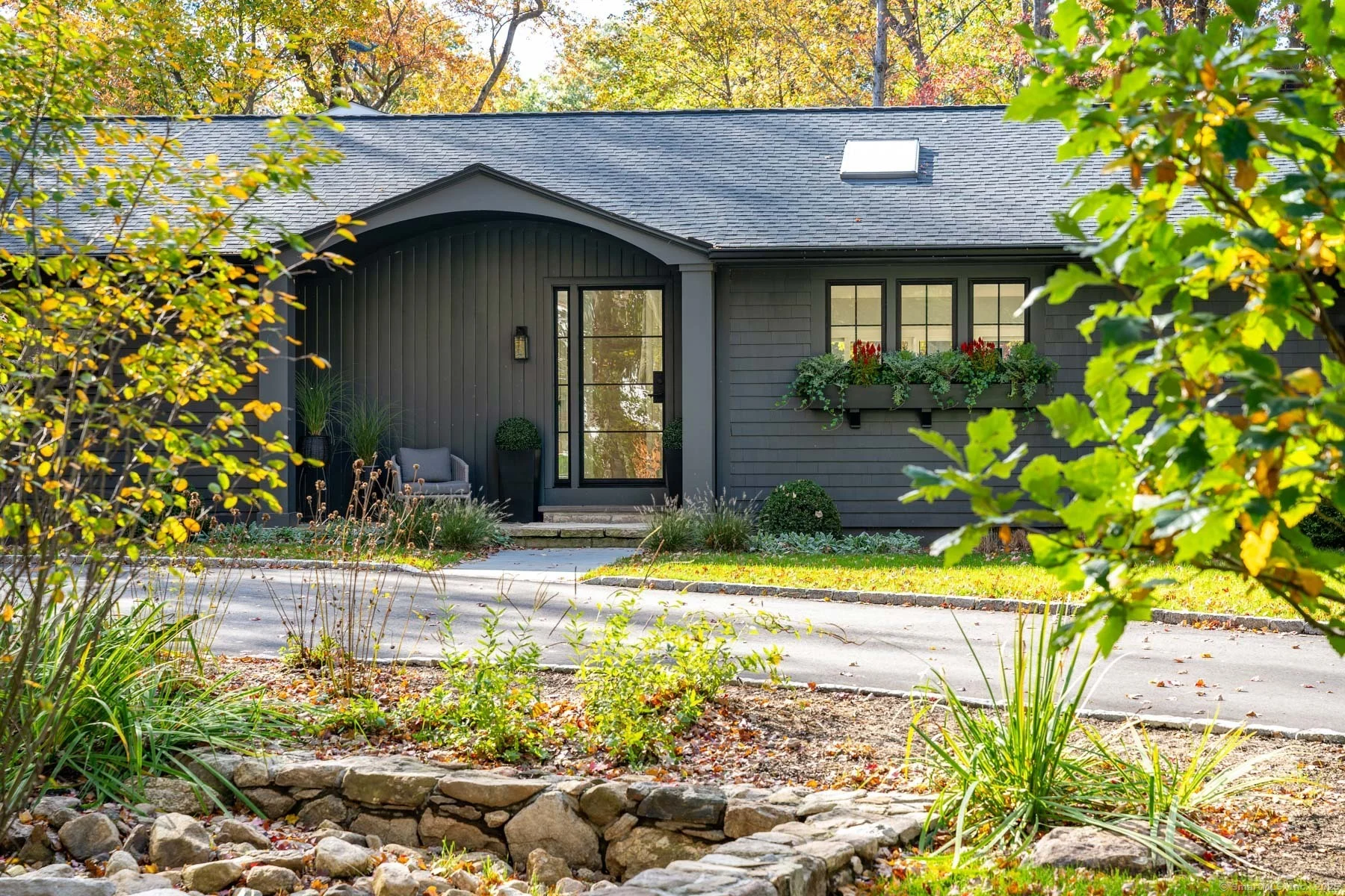 Single Story ranch in Darien, CT - Daniel Milstein Photography